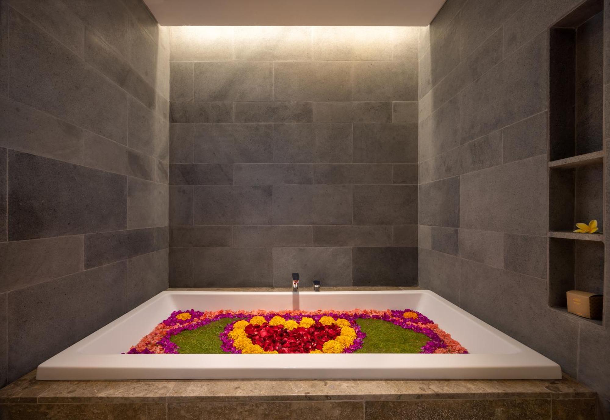 Sumitra Luxury Villas A Pramana Experience Санур Экстерьер фото
